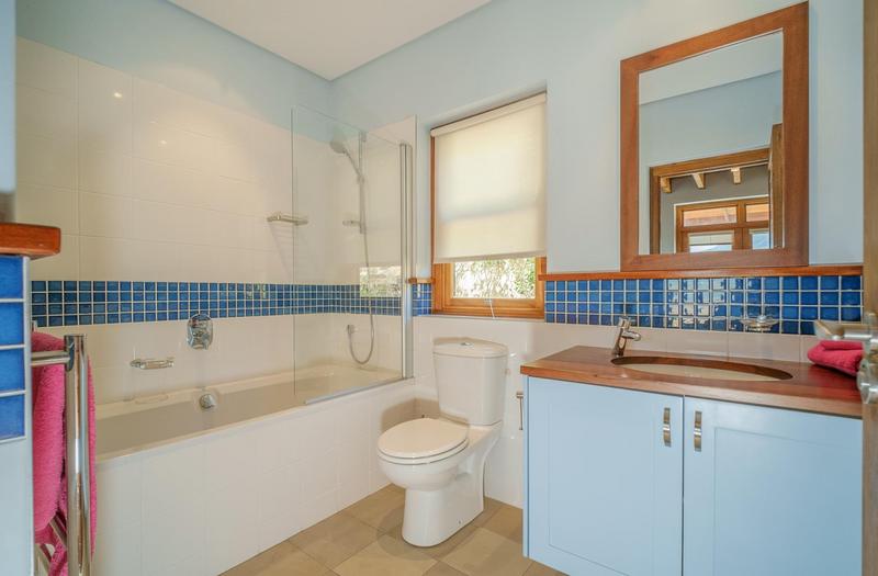 4 Bedroom Property for Sale in Hanging Meadows Western Cape